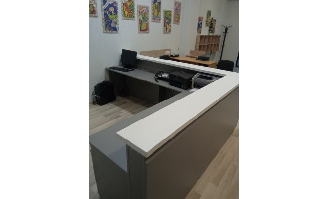 Стойка ресепшн для секретаря под заказ